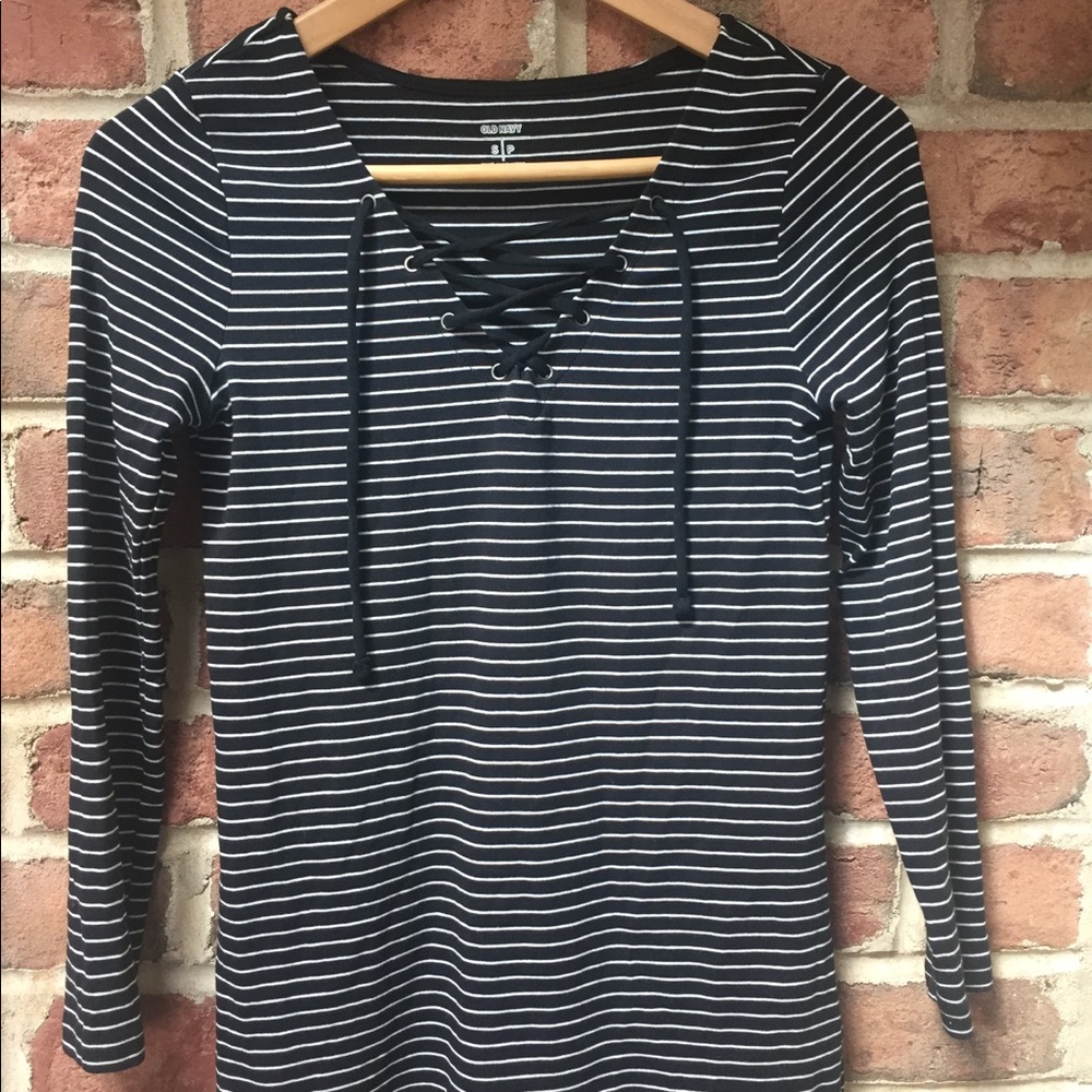 Old Navy semi lace up black and white top